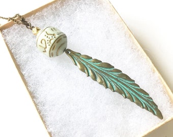 Bohemian Pendant Necklace, Boho Feather Necklace, Turquoise Feather Necklace for Women, Boho Birthday Gift for Friend Woman, Indie Jewelry