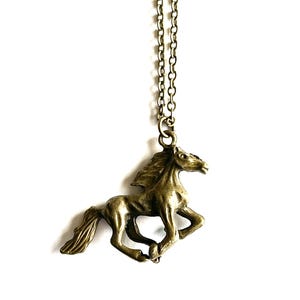 Horse Necklace, Horse Pendant Necklace, Horse Charm Necklace, Western Jewelry, Cowgirl Jewelry, Equestrian Jewelry, Gifts for Horse Lovers