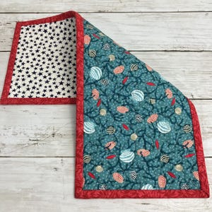 Quilted Toilet Tank Topper, Seashells Bathroom Decor, Americana Stars, Summer Cottage, Item #6118