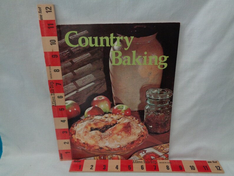 Vintage 1985 Country Baking Cookbook - Etsy