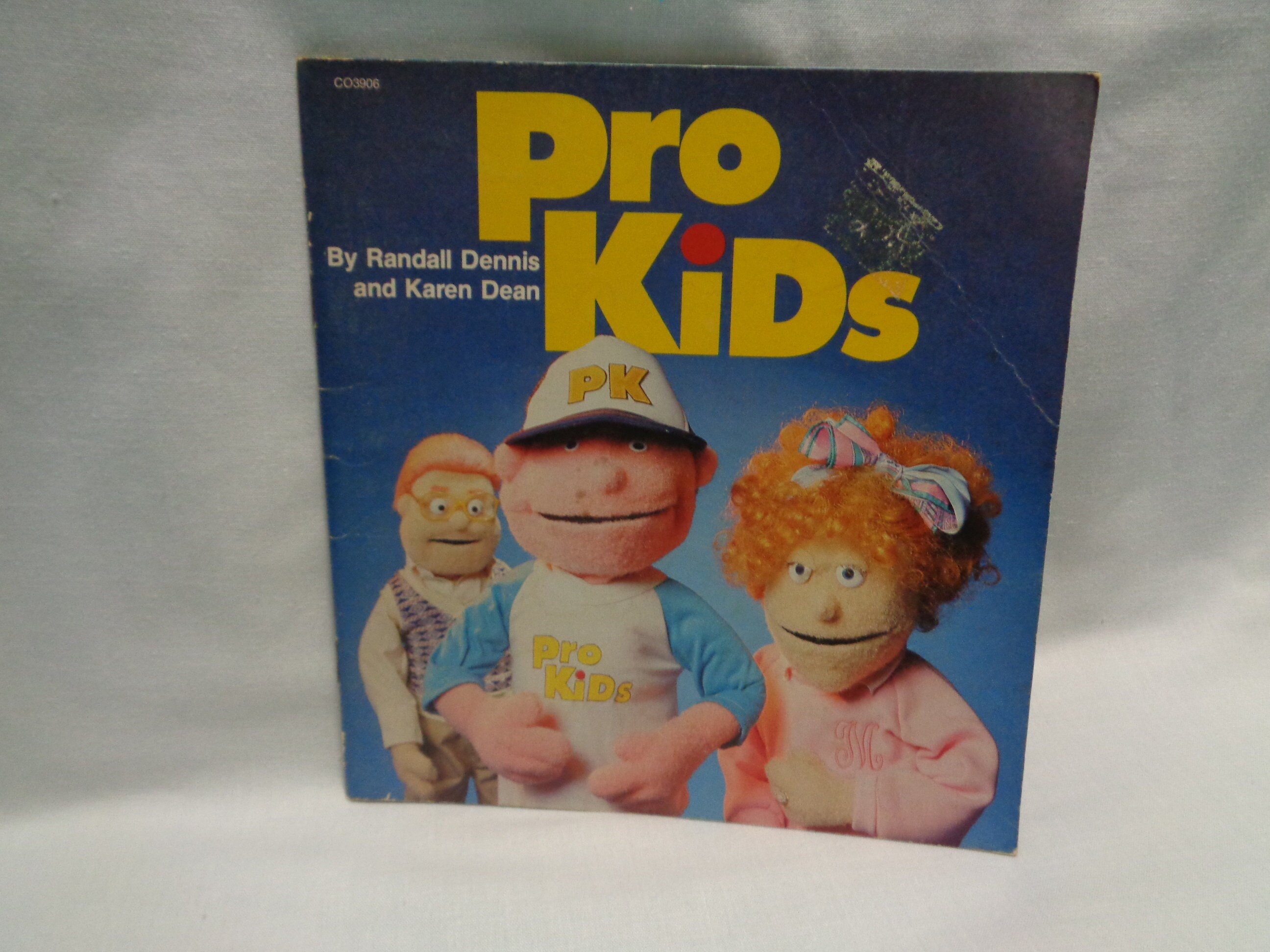 Vintage 1985 Pro Kids Song Book by Randall Dennis and Karen Dean