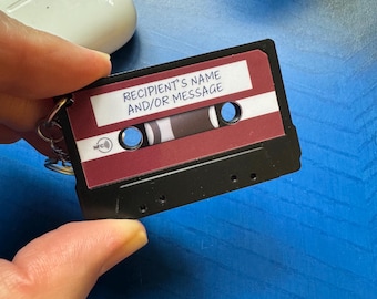 Personalised mixtape keyring - share your favourite music with a tap of the phone