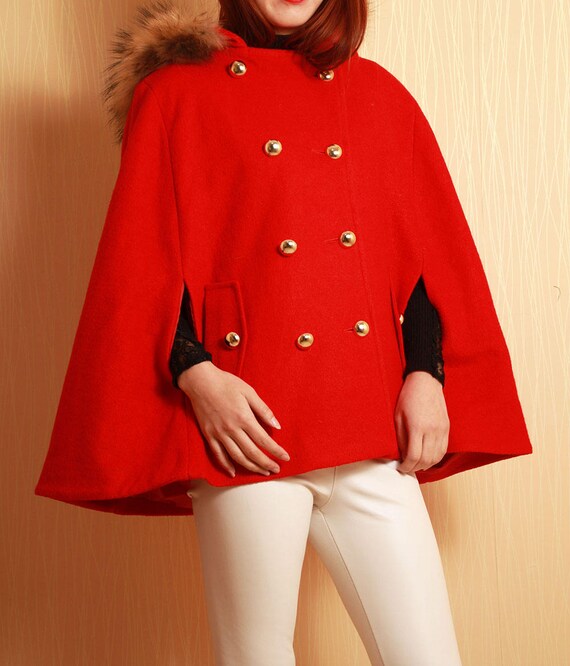 Cape en laine rouge chaud manteau femme hiver Manteaux veste, veste cape oversized, Cape laine, Cape rouge Cape en laine rouge chaud manteau femme hiver Manteaux veste, veste cape oversized, Cape laine, Cape rouge