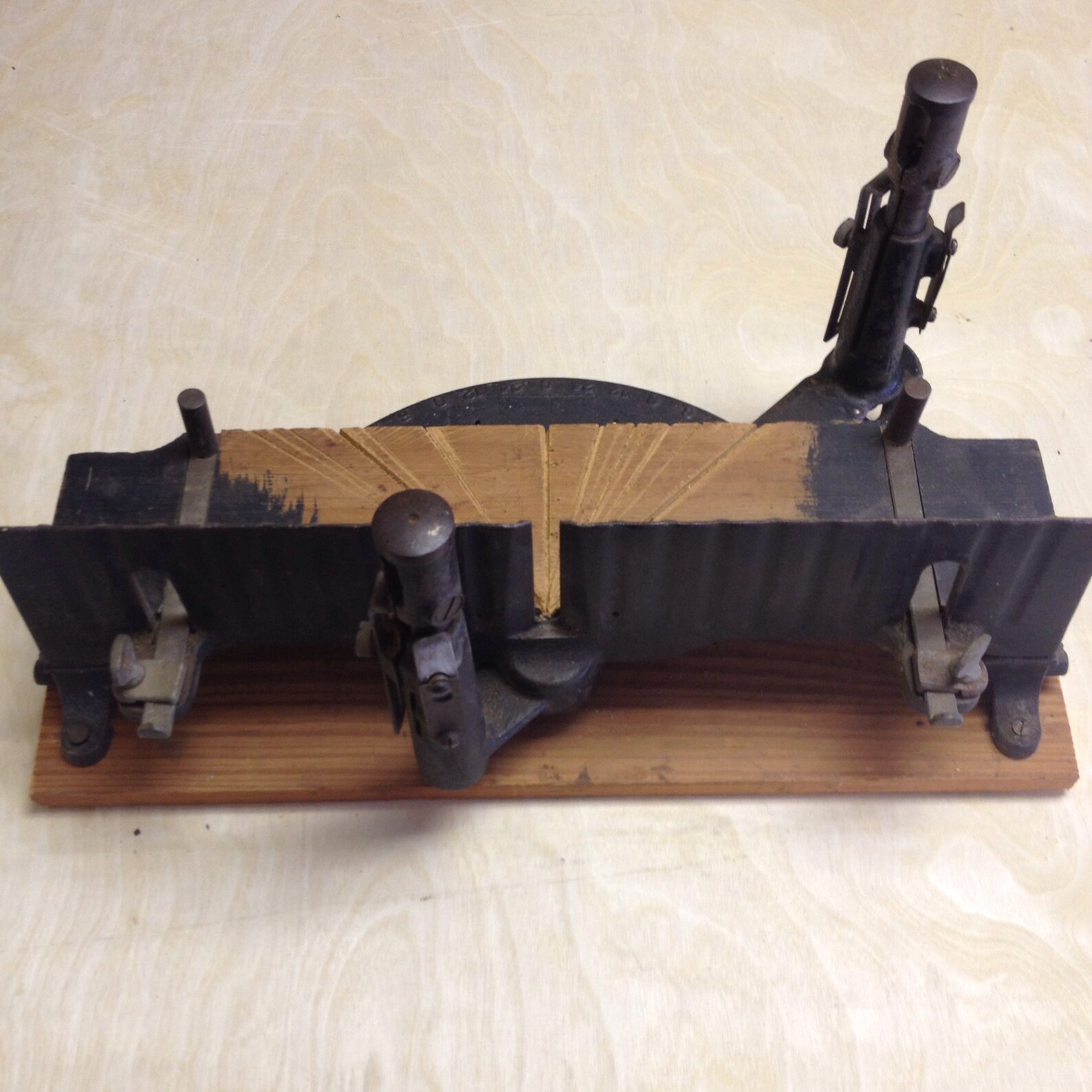 Vintage Stanley 2246 Cast Iron Miter Box Etsy