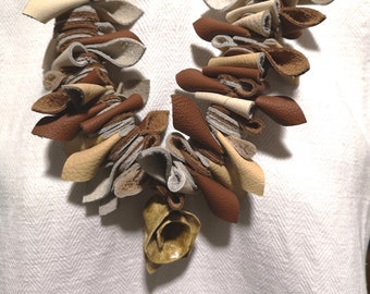 Ceramic and leather necklace. "Bright" flower pendant