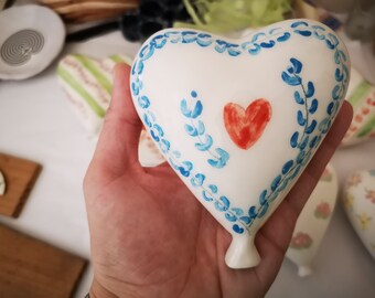 Ceramic balloon heart
