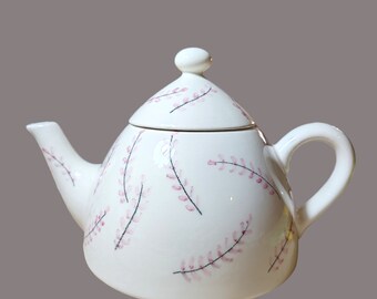 Ceramic teapot