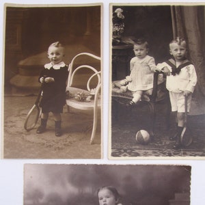 Fotografía antigua (postales) de una linda niña, niño, postales antiguas, postales antiguas para niños