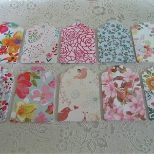 Gift tag set, 100 Floral gift tags ( no strings ), bulk gift tags, pattern tags, price tags, all occasion tags, gift labels, flower tags