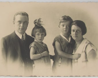 Bella foto di famiglia vintage, vecchia foto