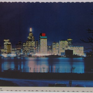 Cartolina d'epoca lucida di Detroit "Night Aglow", vecchia cartolina, cartolina antica Detroit, Stati Uniti