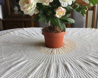 VINTAGE CROCHETED TABLECLOTH   46 inches in diameter white, shipping included to Canada and United States