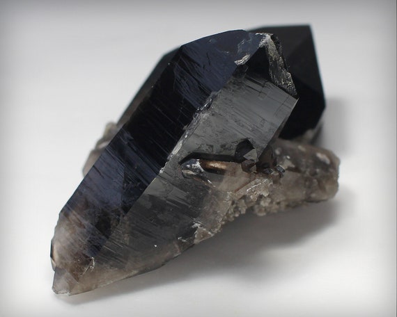 Smoky quartz best sale black