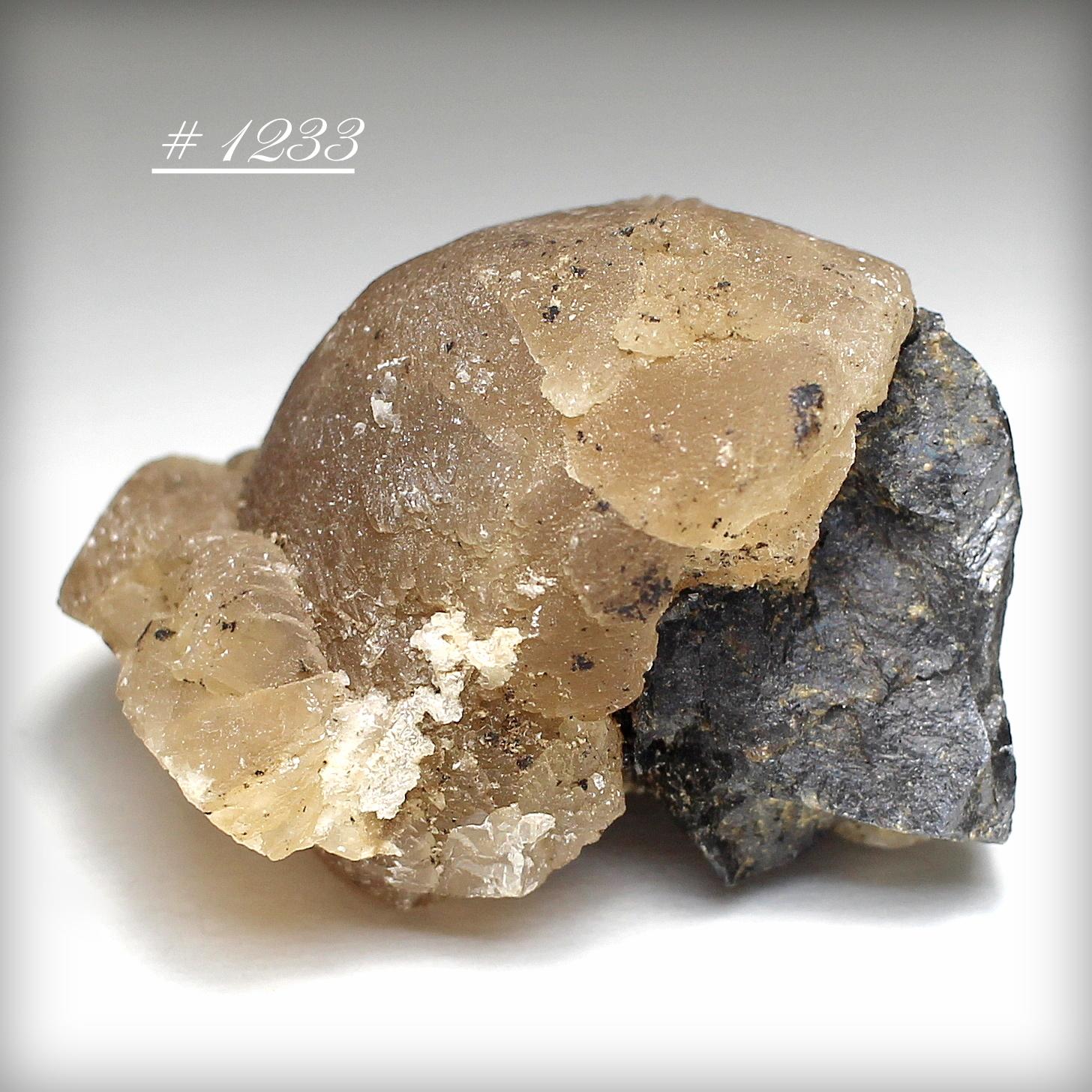 置物 Minerva Mine#1 Fluorite from Minerva No. 1 Mine, Ozark-Mahoning group, Cave