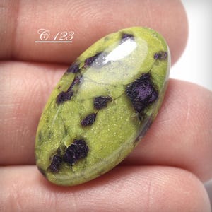 Atlantisite Cabochon – Purple Stichtite in Lizardite, Tasmania Australia, Oval Polished Stone, Rare Collector Cab