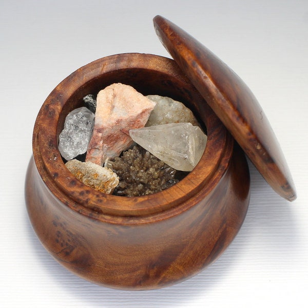 Fine and Fragrant Small Kettle-Shaped Thuya Wood Box Filled with Mixed Mineral Crystals