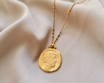 Beautiful pendant necklace with a reproduction of an ancient roman denarius, bathed in 24kgold or silver, handmade in Paris, France