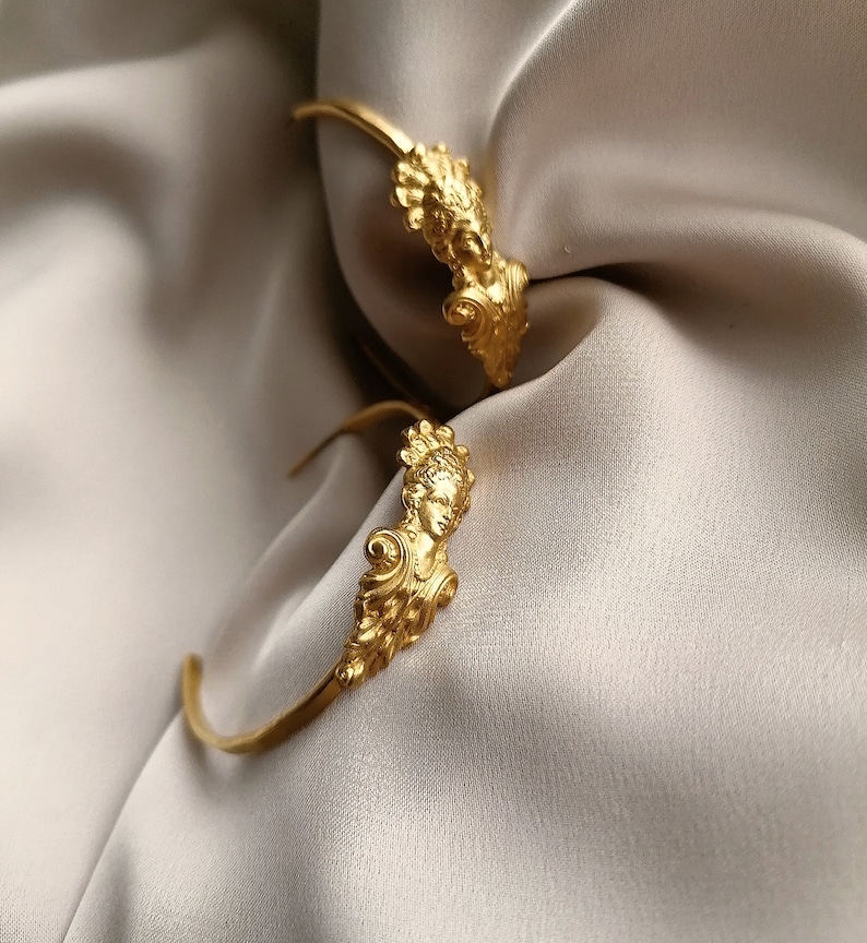 Vintage roman hammered hoop earrings bathed in 24k gold or palladium, made by hand in Paris, France image 9