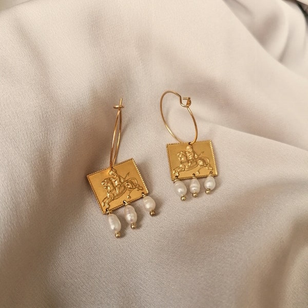 Cupid and horse vintage roman earrings with natural pearls bathed in 24k gold or palladium, made by hand in Pari