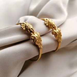 Vintage roman hammered hoop earrings bathed in 24k gold or palladium, made by hand in Paris, France image 6