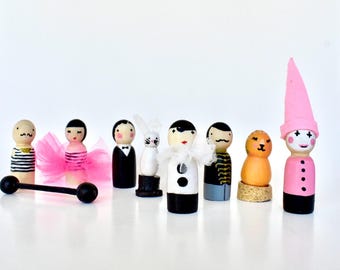 Peg dolls Spielzeug / Zirkus Set / Naturholzspielzeug / handgemaltes Story-Spielzeug