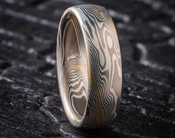 Mokume Gane Ring or Wedding Band in Twist Pattern and Ash Palette w/ Yellow Gold Stratum