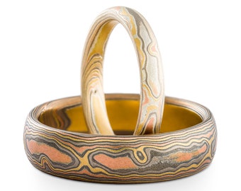 Mokume Gane Woodgrain patroon ringset of trouwring in Firestorm-palet