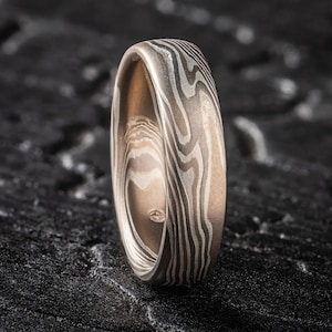 Mokume Twist Ring in White Gold, Palladium and Silver Palette