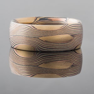 Organic Mokume Gane Wedding Band or Ring in Flow Pattern with Solid Knots in the Fire Palette