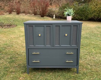 Wardrobe Bureau Etsy