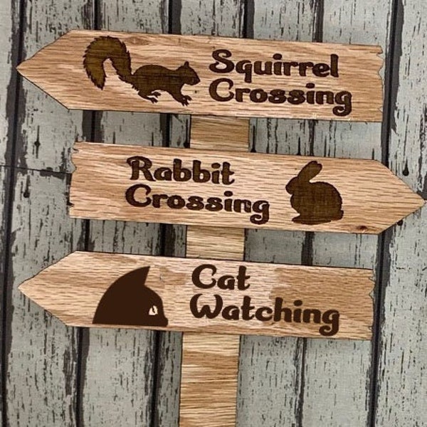 Cat Watching Squirrel Crossing Rabbit Crossing Planter Stake Garden Sign Bunny Plant Pot Deck Decoration Spring Decor Wood Outdoor