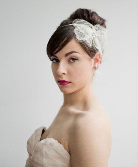 Elina Antique French Chantilly Silk Ivory Lace Bow Hairpiece 