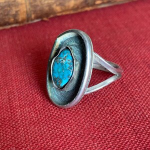 Amazing Vintage Turquoise and Silver Ring