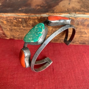 Üppiges Vintage Türkis und rote Koralle Armband