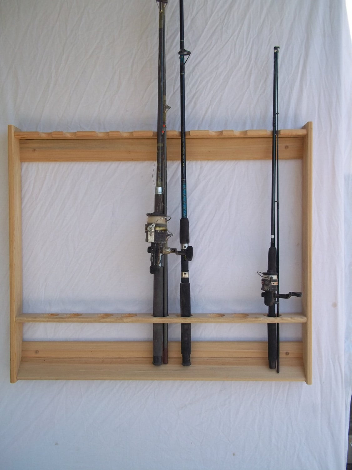 Wallmount Fishing Rod & Pole Rack Unfinished Red Oak -  Canada