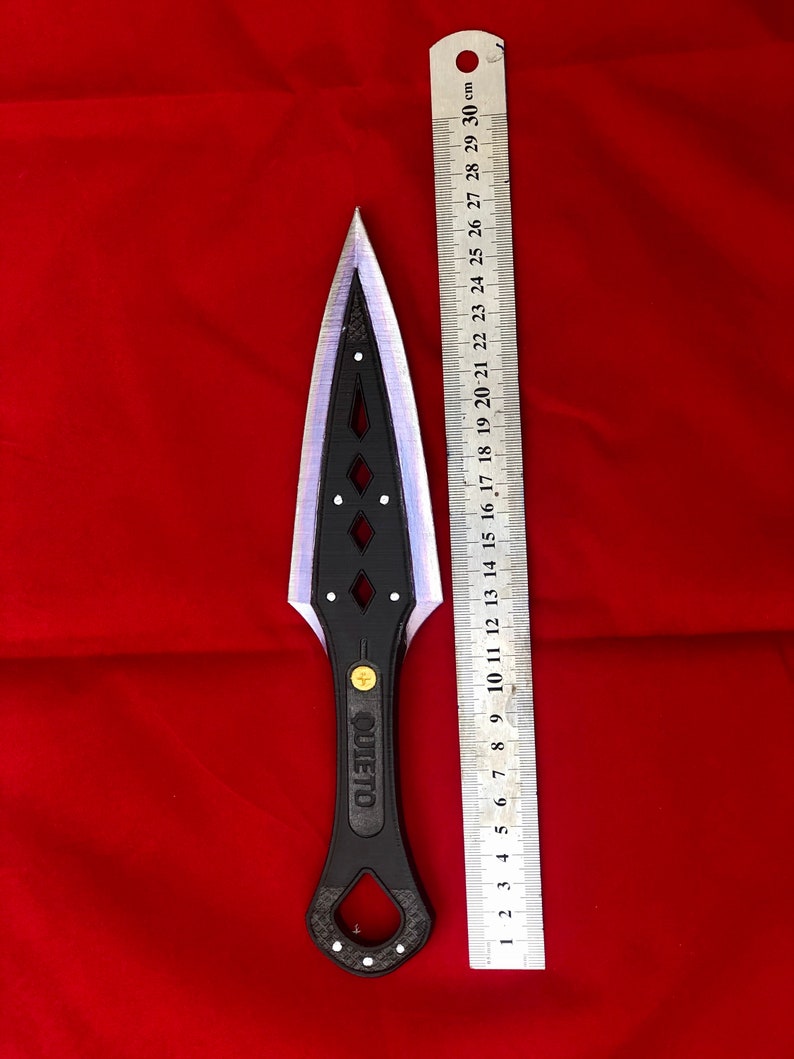 wraith kunai toy