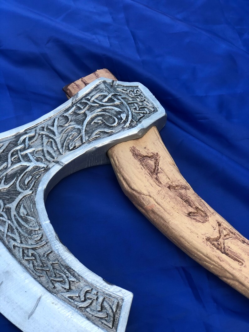 3D printed cosplay Celtic Viking axe Lifesize!!!