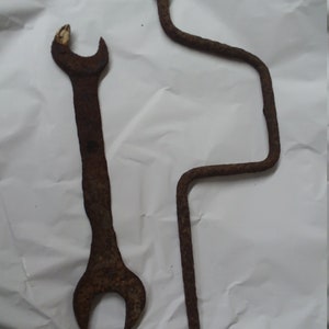 Rusty Tools-Vintage Rusty Art Supply-Rustic Home and Garden Decor-Double Open Wrench-Hand Turn Tool-Mixed Media Art Supply-Steampunk