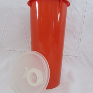 Vintage Tupperware Slim Container with Pour Lid 262 & 603 Tupperware image 2