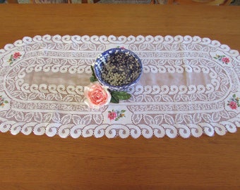 White Stamped Faux Quaker Lace Runner - Vintage Floral Lace Runner - Oblong Doily - Faux Quaker Lace - White Lace - From Holland
