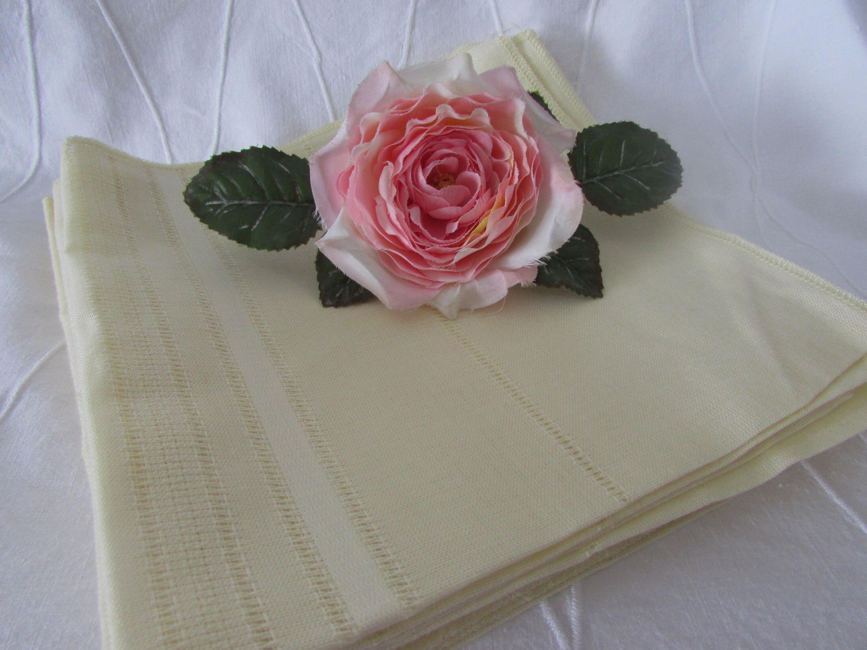 Vintage Pale Yellow Napkins Cloth Napkins Polyester Cloth Etsy