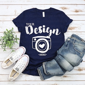 bella canvas 3001 azul marinho | Bella Canvas Mockup | Bella Canvas 3001 azul marinho modelo de camiseta | Summer T-shirt Mockup | Women Tshirt Mockup
