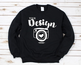 Felpa girocollo Gildan 18000 Heavy Blend Felpa nera Mockup 18000 Mock Up Flat Lay Gildan Mockups Felpa Mockup