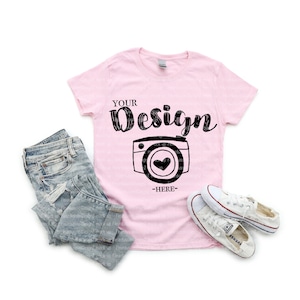 Gildan 5000L LichtRoze Mockup Womens Shirt Mockup Gildan TShirt Mockup gildan Flat Lay Shirt Mock Up