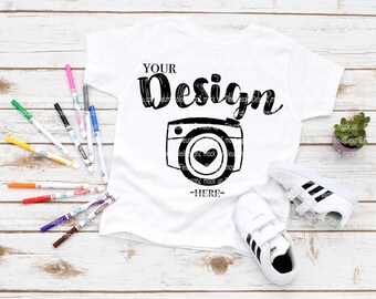 kinder Bella Canvas 3001T Weiß T-Shirt Kleinkind TShirt flach liegend Kleinkind flach liegend kinder tshirt kinder mockup tshirt kinder party mockup