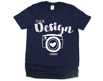 Gildan 64000 marineblauw shirtmodel plat gelegd | G640 uniseks T-shirt flatlay mock-up | Echte productfotografie | Neutraal Minimaal