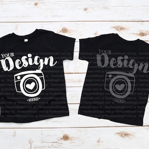 Voor- en achterkant kinderen Bella Canvas 3001T zwart T-shirt peuter T-shirt plat lag peuter plat lag verjaardag kinderen mockup tshirt kinderfeest mockup