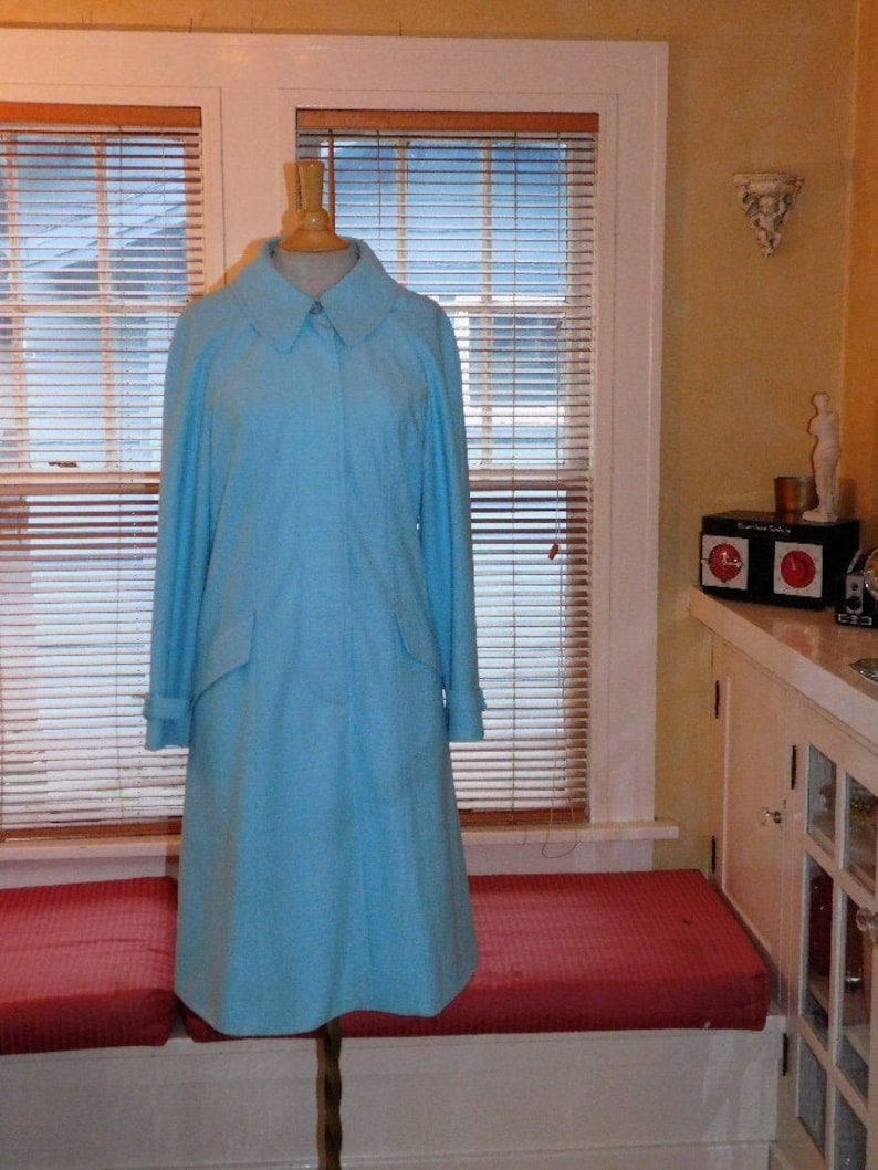 Woman/'s Vintage Travel Coat