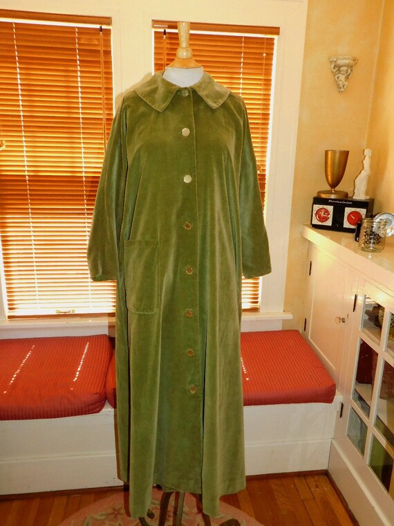 Vintage Velvet Robe Gem