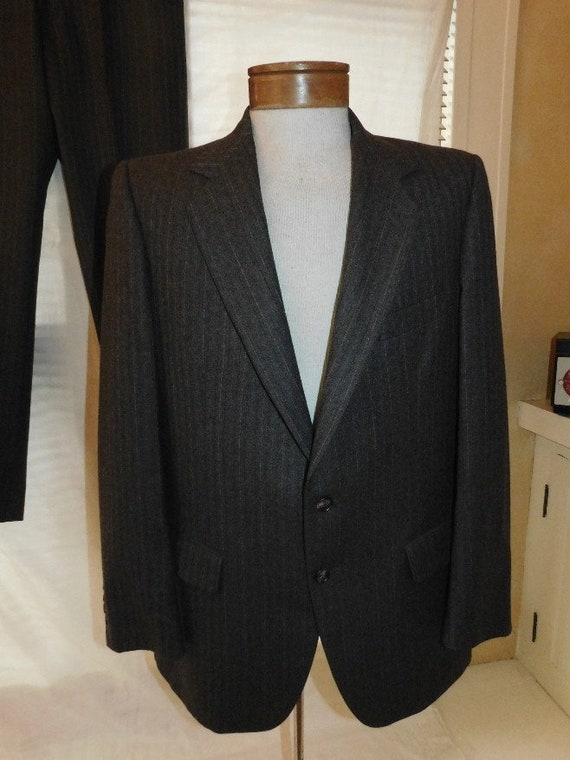 Men's Pinstripe Suit - image 3